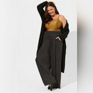 NWT Torrid Pull On Wide Leg Stretch High Rise Glitter Stripe Pant size 1